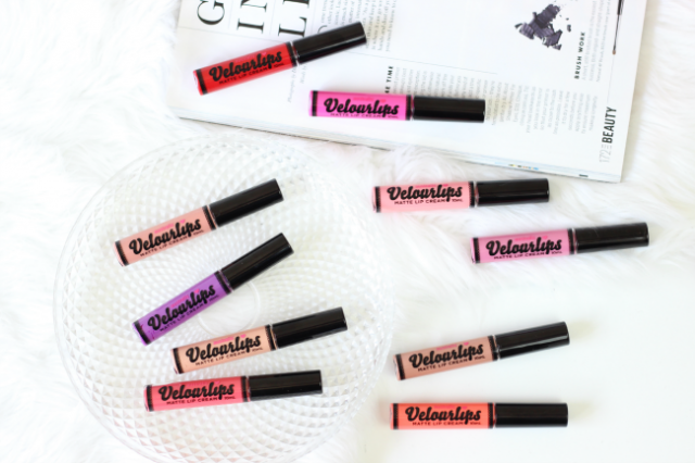 AUSTRALIS VELOURLIPS REVIEW & SWATCHES