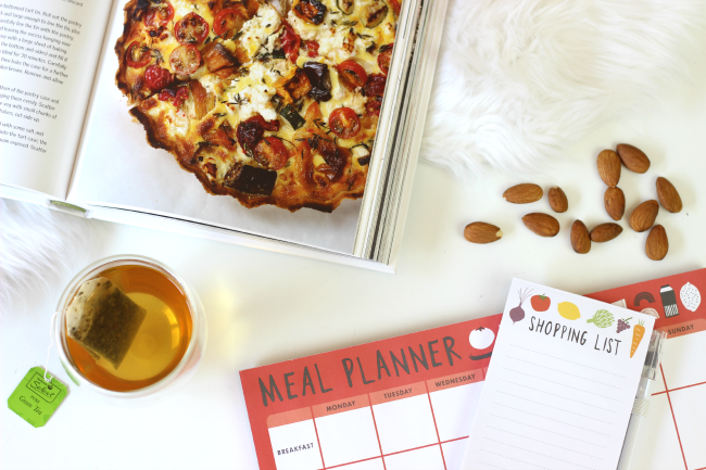 TIPS-FOR-EATING-HEALTHY-ON-A-BUDGET