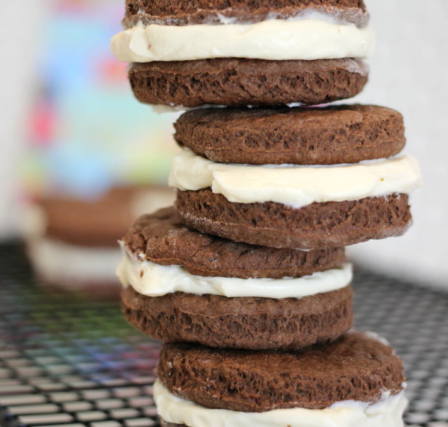 dairy-free-vegan-friendly-oreos-1